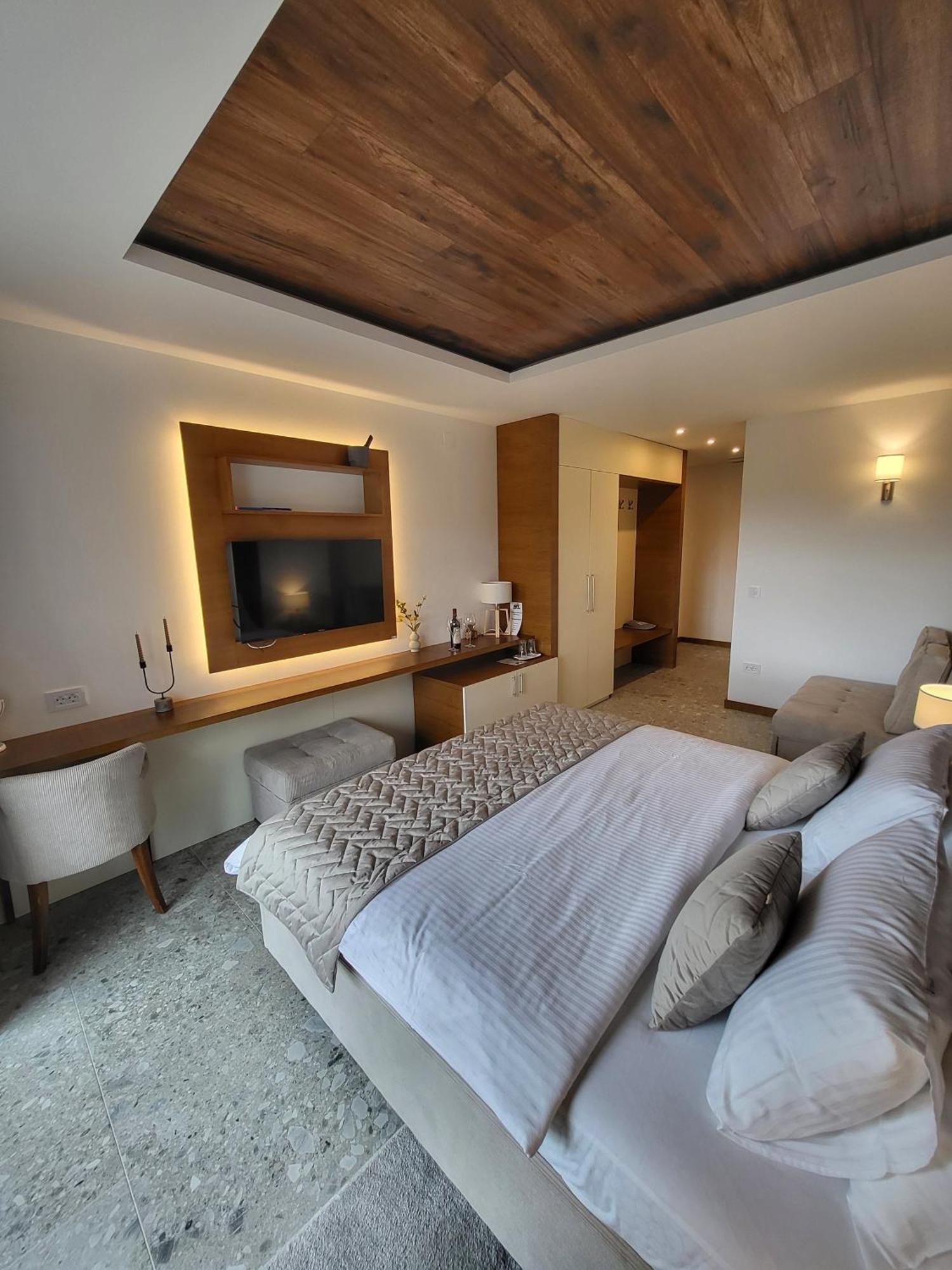 Apartmani Tarsko Jezero Zaovine Exterior photo